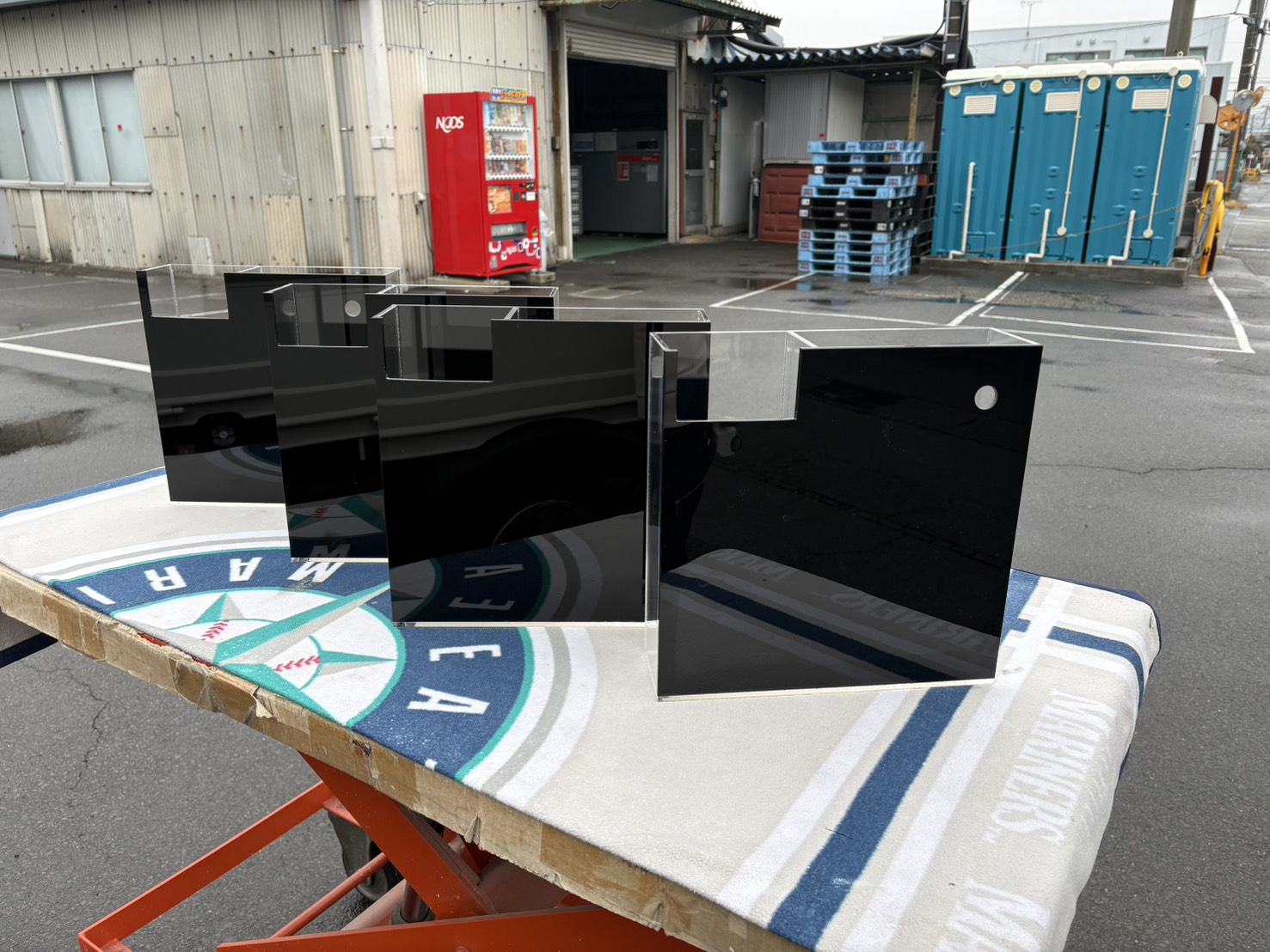 アクリル加工品